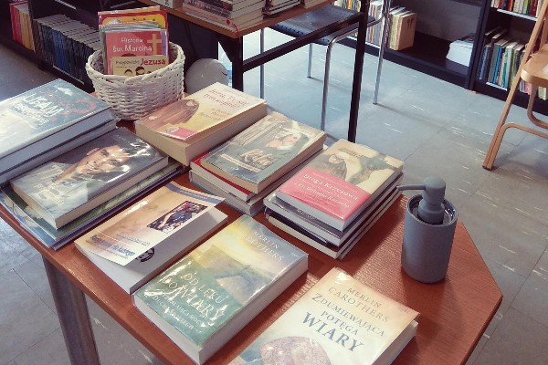 Biblioteka parafialna ponownie otwarta!